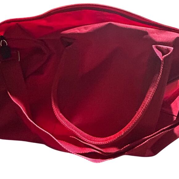 Burberry Red Travel Bag Durable and Spacious - Picture 6 of 9